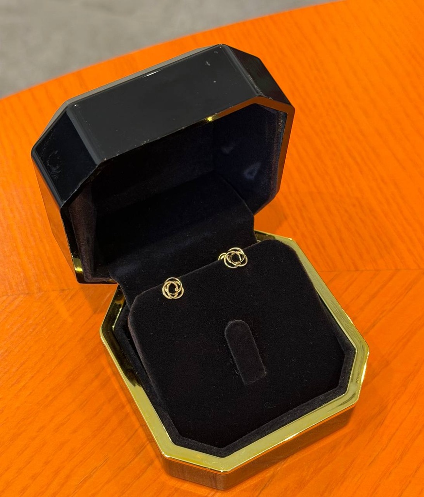 Light flower earrings