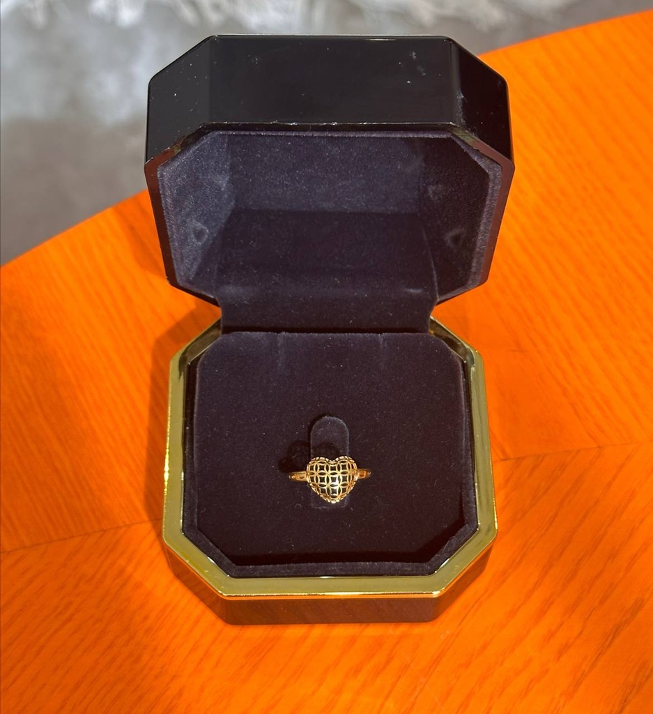 Heart ring