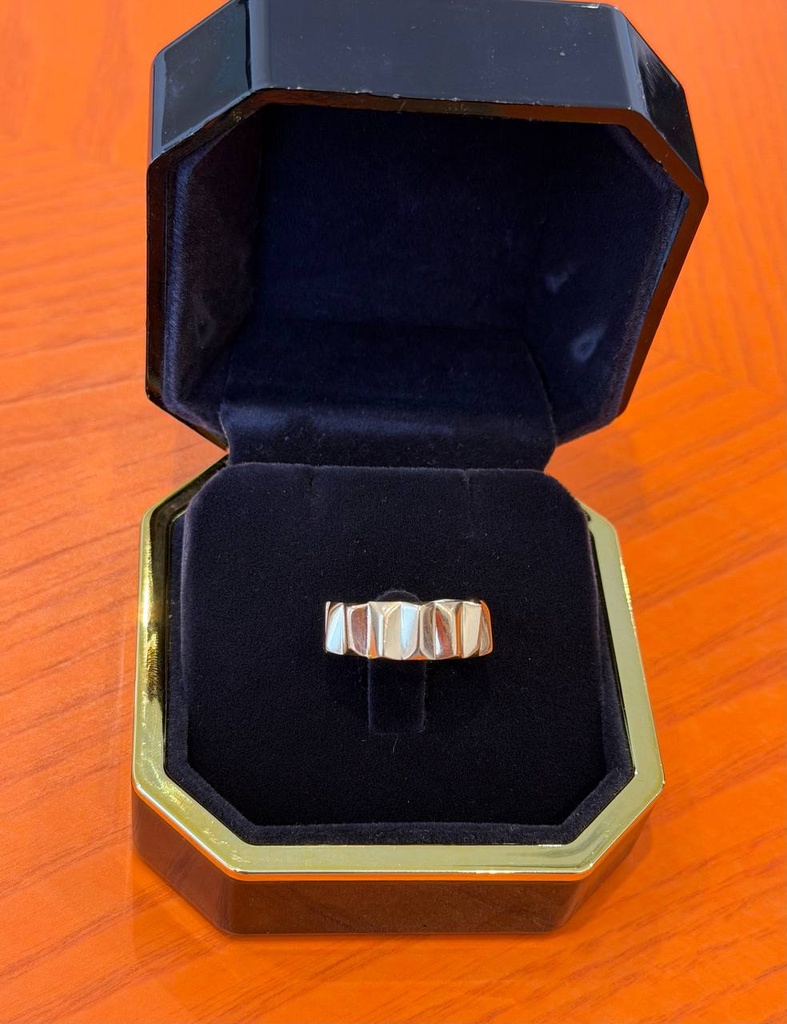 Apex Ring