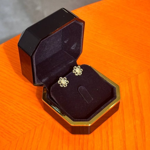 Rose earrings