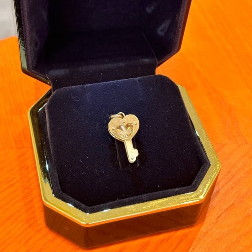 Heart key charm