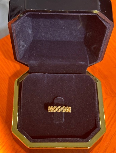 خاتم نافذة