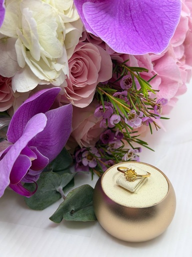 Sunflower ring