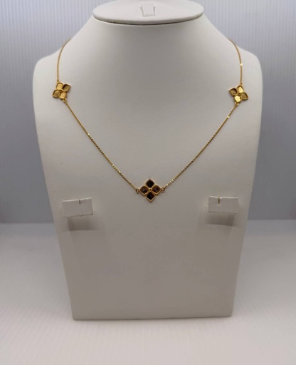 Clover necklace