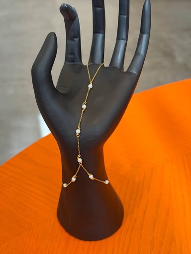Pearl chain bracelet